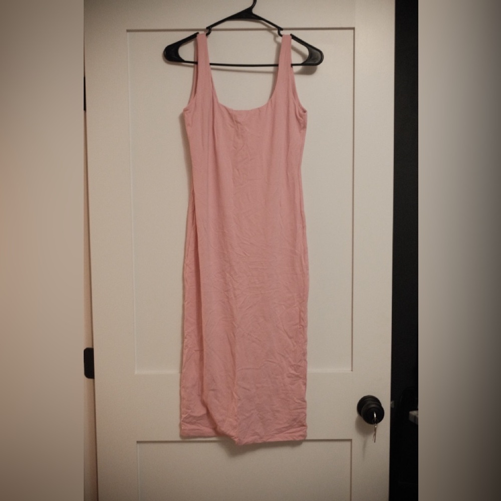 Pink bodycon dress